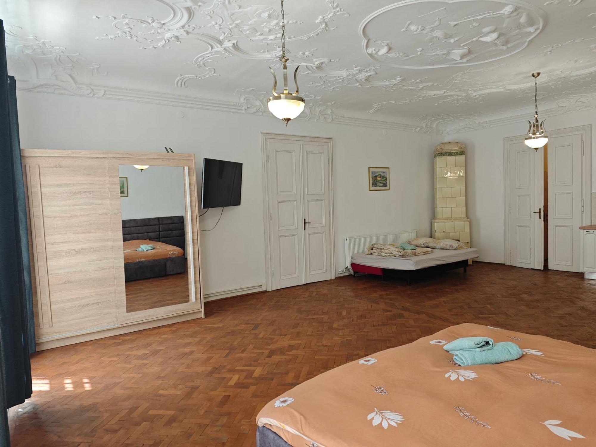 Clasic Studio Central Брашов Екстер'єр фото